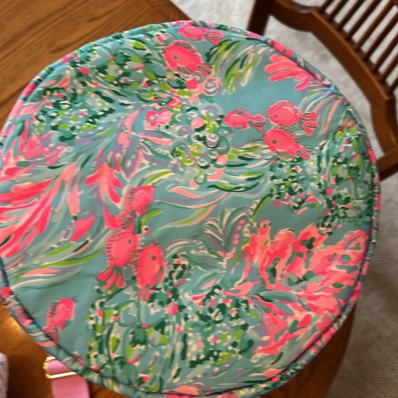 Lilly Pulitzer beach cooler in excellent condition. - Picture 5 of 5